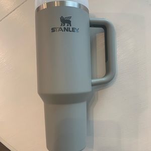 The Quencher H2.0 FlowState™ Tumbler | 40 OZ Flint